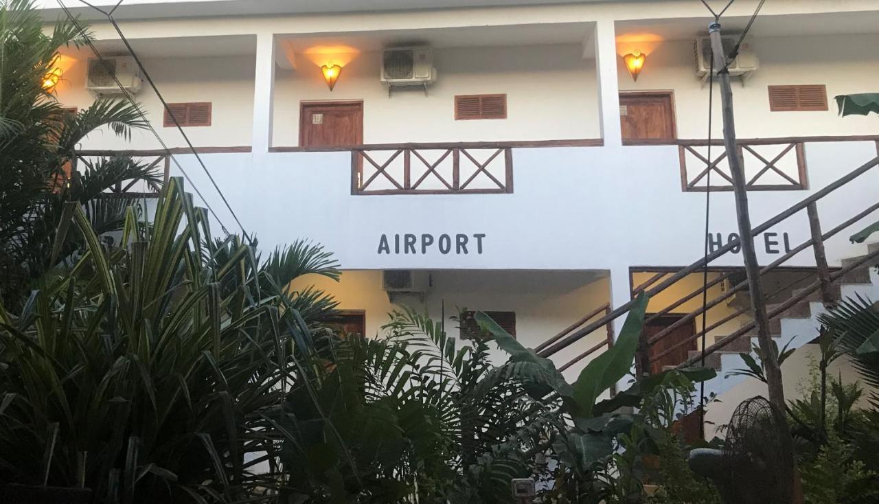 27 Cafe Zanzibar Airport Hotel Exterior foto